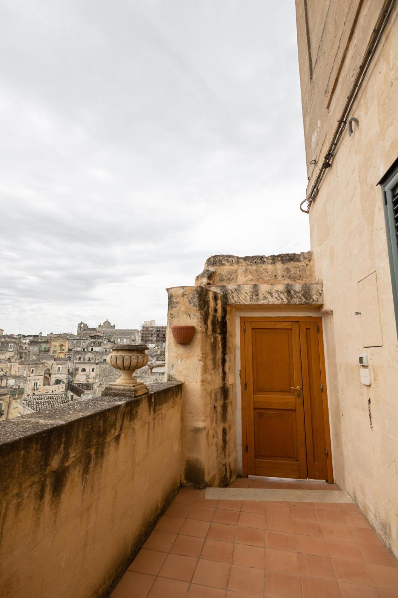 Antica Dimora Storica La Finestra Sul Campanile Βίλα Ματέρα Εξωτερικό φωτογραφία